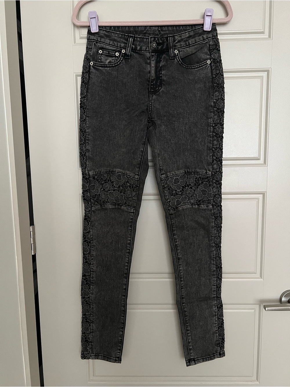 LF charcoal Black Skinny Jeans with Lace Side Panels size 26 NWT